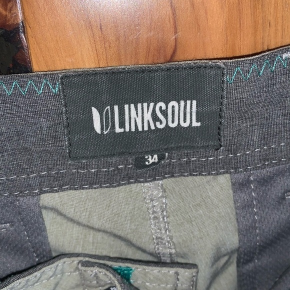 Mens tan LinkSoul shorts - Picture 3 of 4